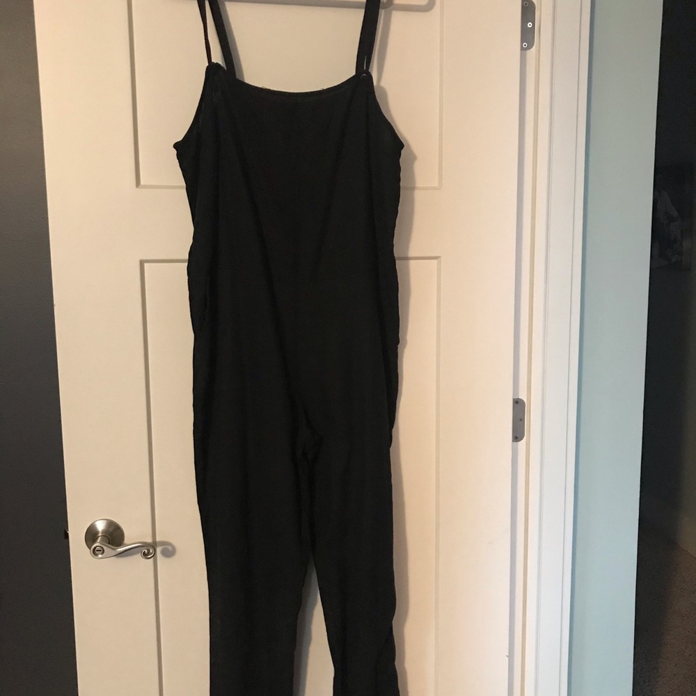 Linen and rayon black jumpsuit